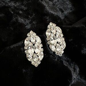 Vintage Clear Rhinestone Clip On Earrings